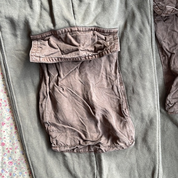 Fabletics army green joggers size L - Picture 3 of 5